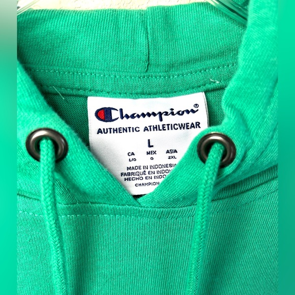 Men’s Green Champion Hoodie - Picture 3 of 5